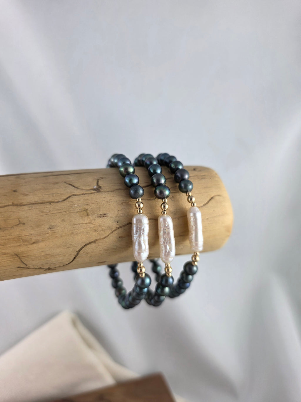 Luna Pearl Bracelet
