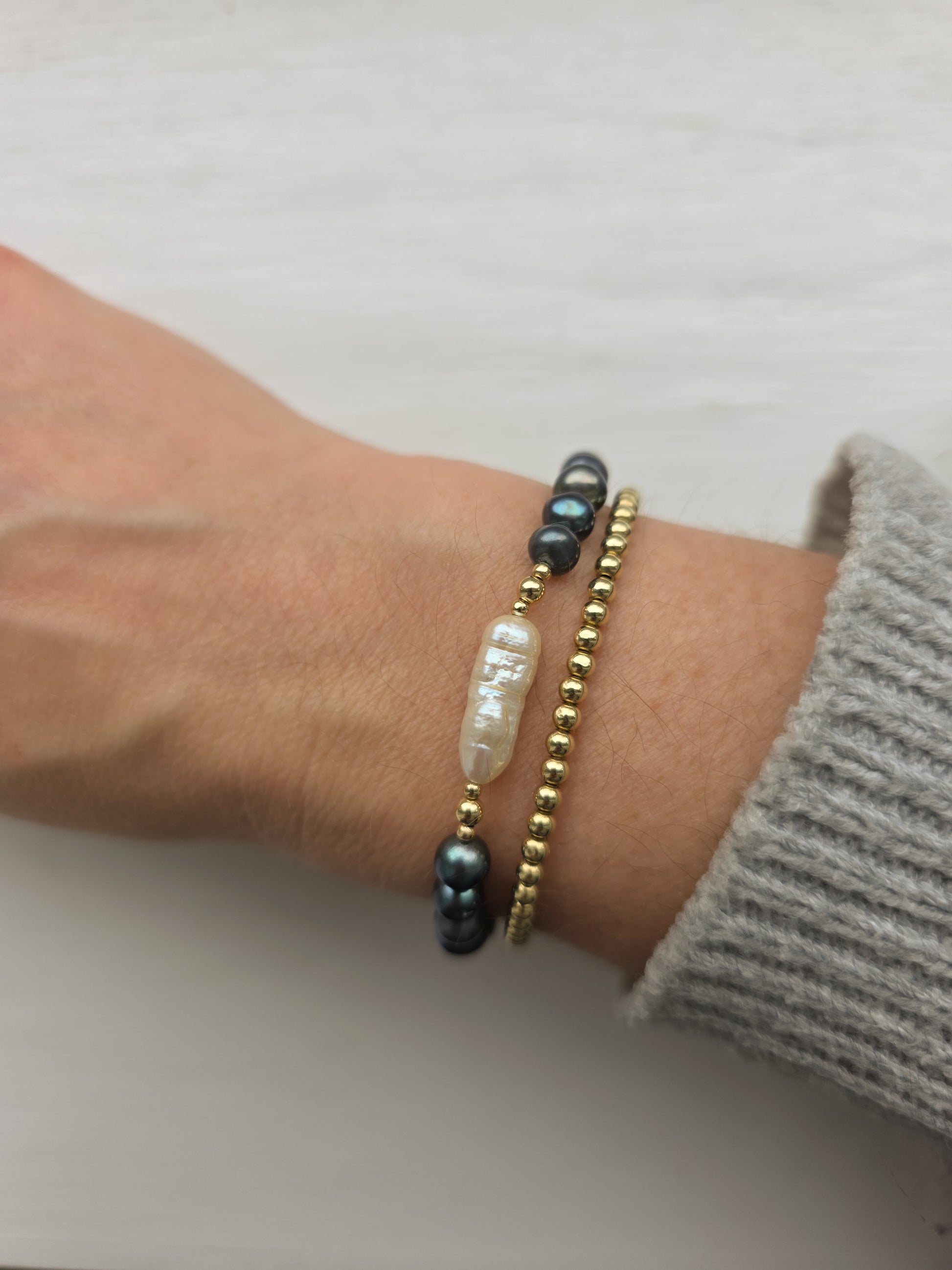 Luna Pearl Bracelet