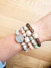 Load image into Gallery viewer, Essential Oils Bracelets
